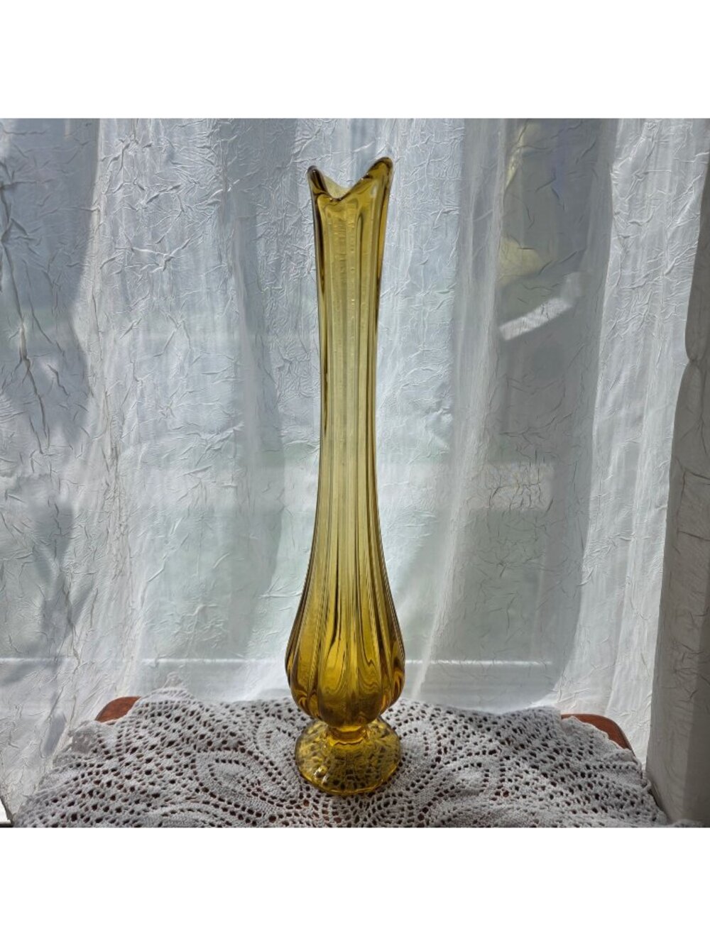 Amber Glass Bud Vase With Fluted Design - Vintage Hand-Blown Home Décor Accent 1